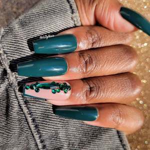 Green Ivy nail set