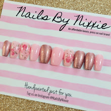 Load image into Gallery viewer, Pink Floral nail set
